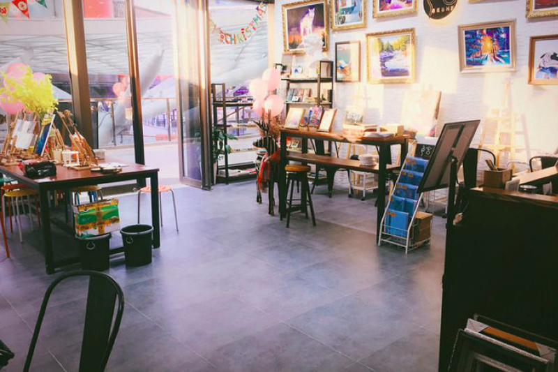 Color She Painting DIY Studio